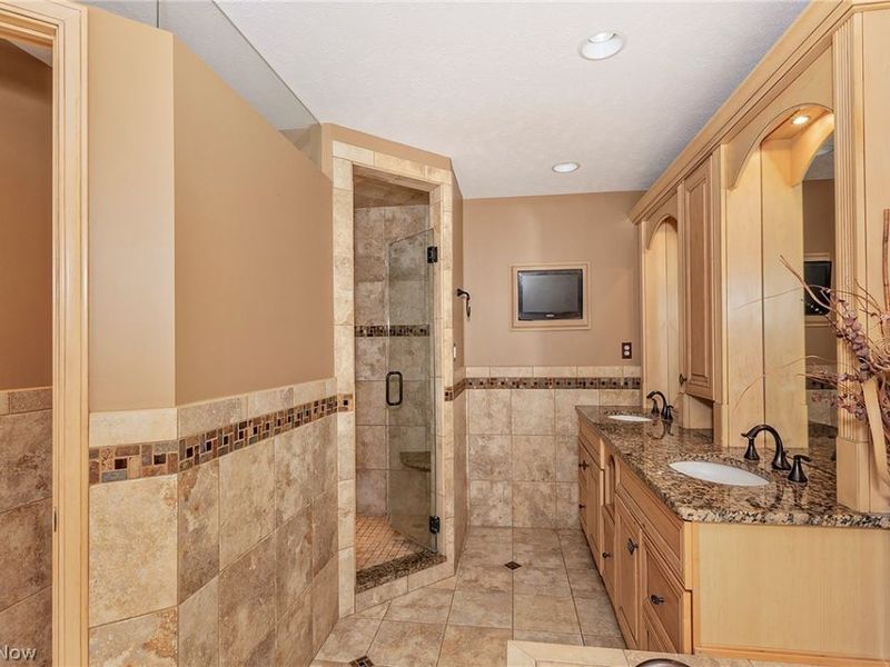 458 Medway Road, Highland Heights, OH 44143 Photo 24