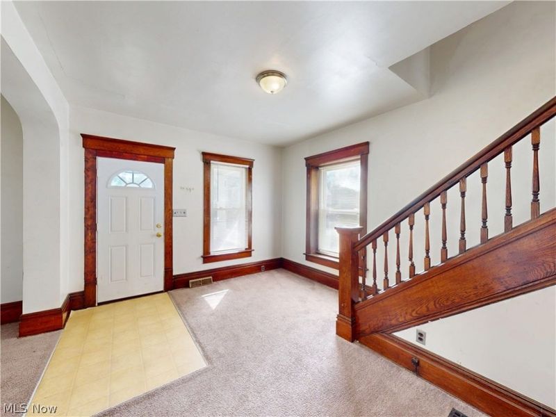 504 Sumner Street, Akron, OH 44304 Photo 3
