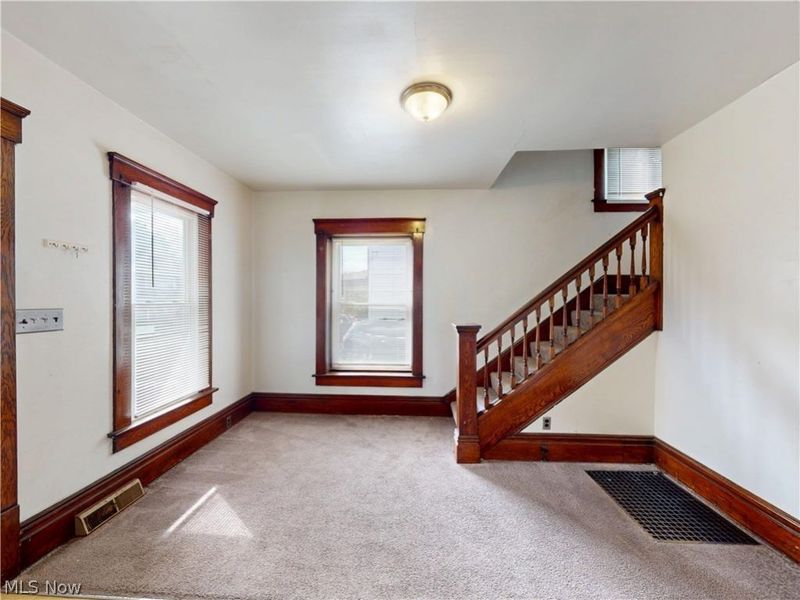 504 Sumner Street, Akron, OH 44304 Photo 6