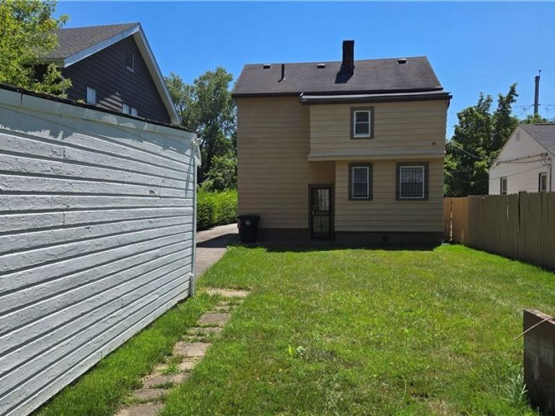 10017 Sandusky Avenue, Cleveland, OH 44105 Photo 35