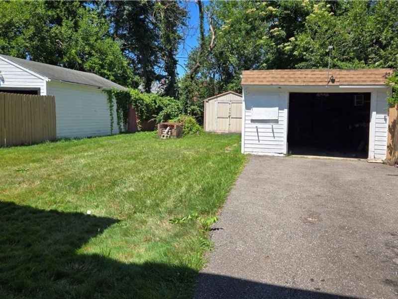 10017 Sandusky Avenue, Cleveland, OH 44105 Photo 36