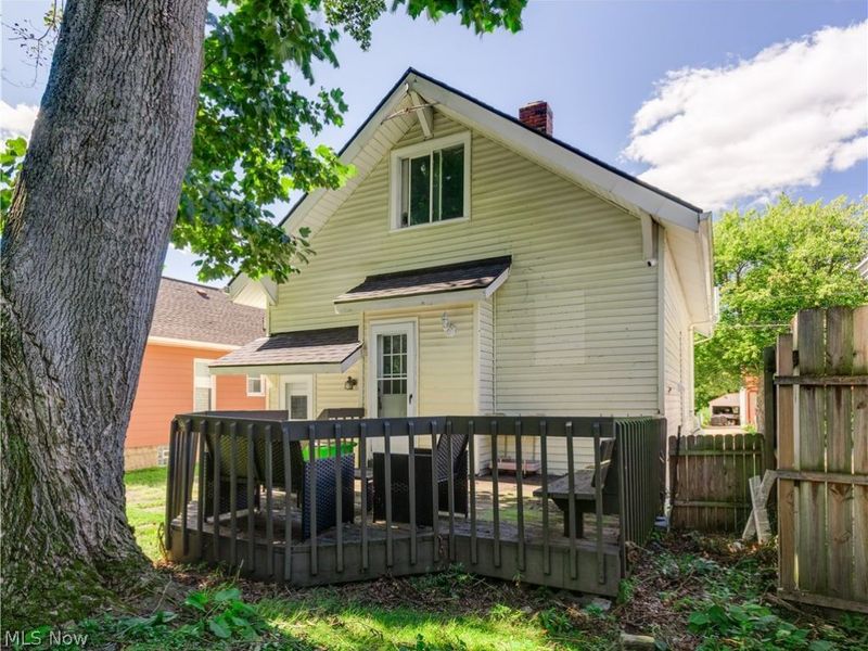 553 Wesleyan Avenue, Barberton, OH 44203 Photo 14