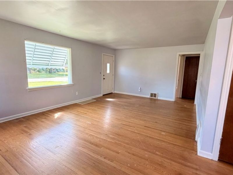 243 Grandview Avenue NW, Canton, OH 44708 Photo 12