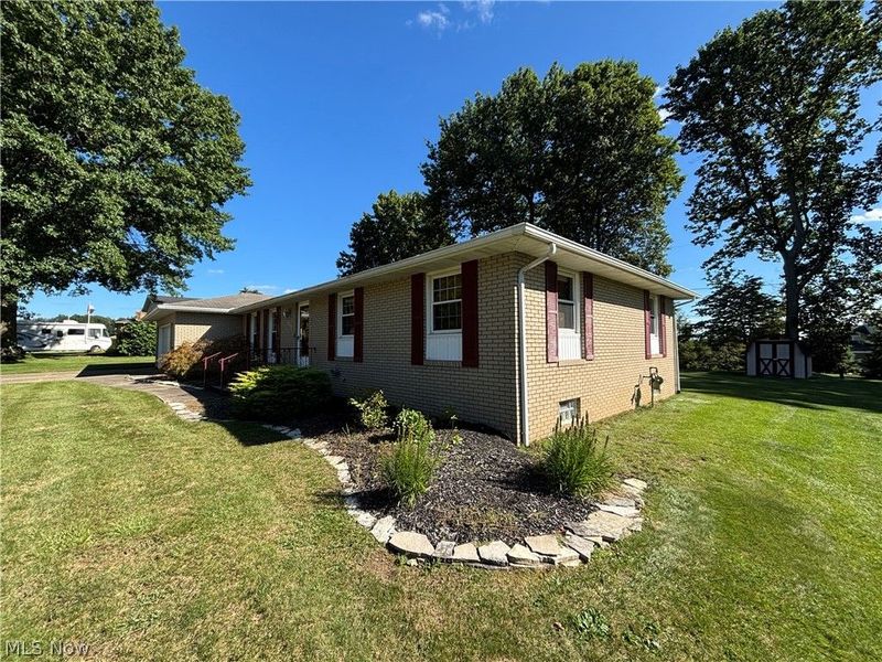 2014 Hillocke Street, Louisville, OH 44641 Photo 11