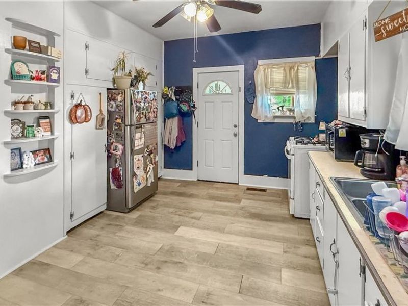 44 Walnut Street, Leetonia, OH 44431 Photo 5