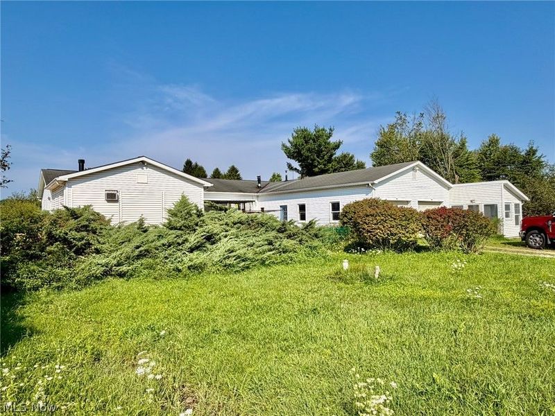 14525 Sperry Road, Newbury, OH 44065 Photo 2