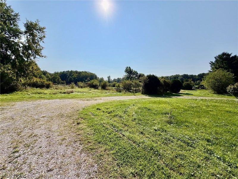 14525 Sperry Road, Newbury, OH 44065 Photo 3