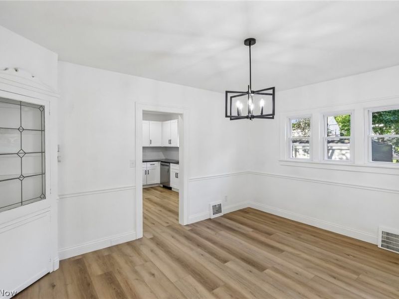 906 Keystone Drive , Cleveland Heights, OH 44121 Photo 6