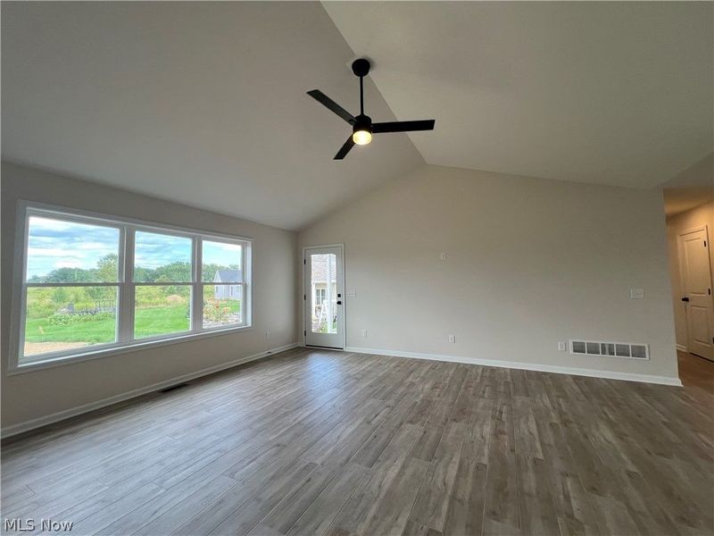 4703 Stevie Avenue SW, Massillon, OH 44646 Photo 3