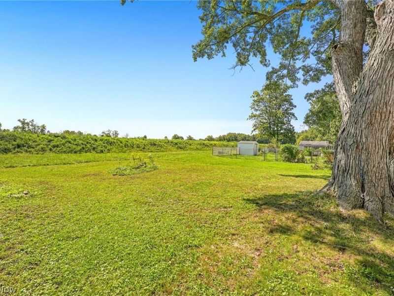 34297 W Point Drive , North Ridgeville, OH 44039 Photo 27