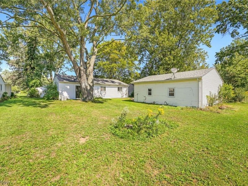 34297 W Point Drive , North Ridgeville, OH 44039 Photo 28
