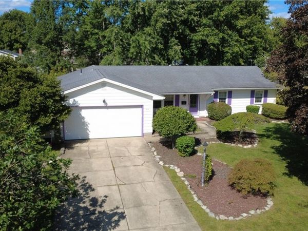 144 Runnemede Drive , Youngstown, OH 44512