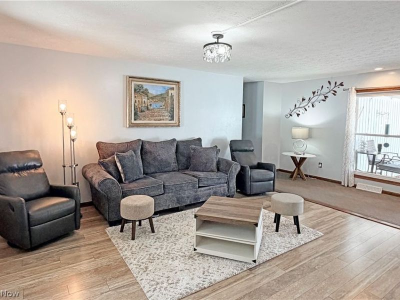 1043 Reedy Drive , Wadsworth, OH 44281 Photo 10