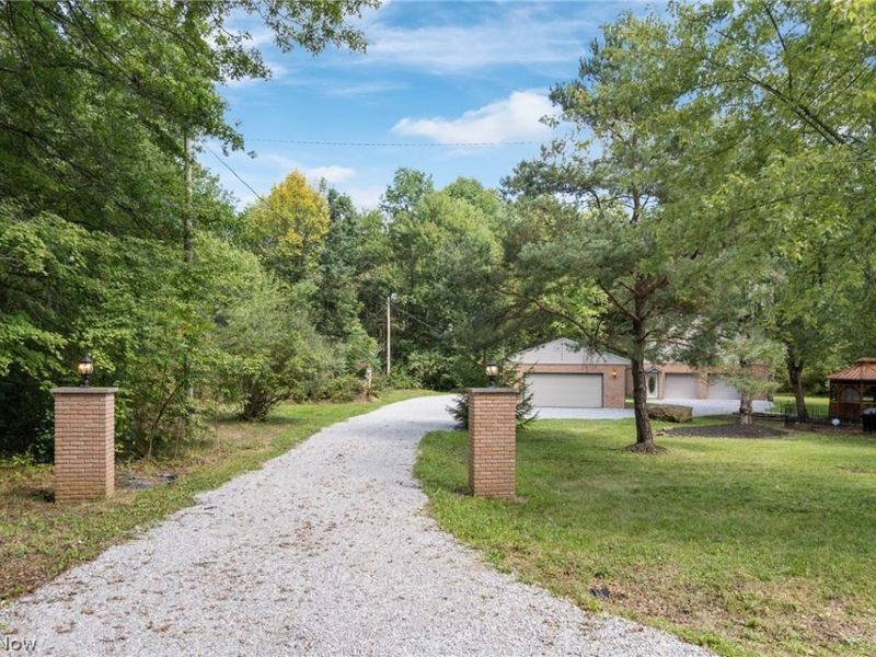 21530 Lexington Road , Alliance, OH 44601 Photo 4