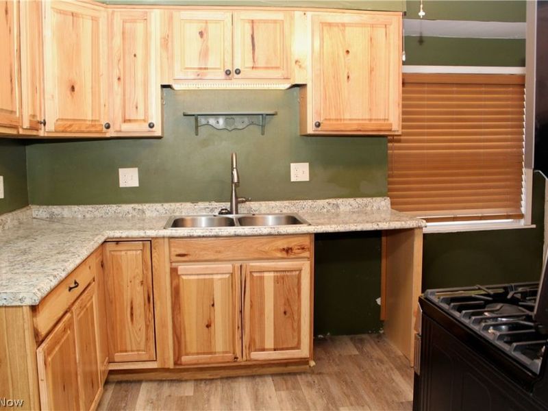 306 S Hazelwood Avenue, Youngstown, OH 44509 Photo 7