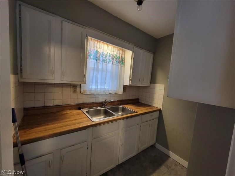 12701 Angelus Avenue, Cleveland, OH 44105 Photo 7