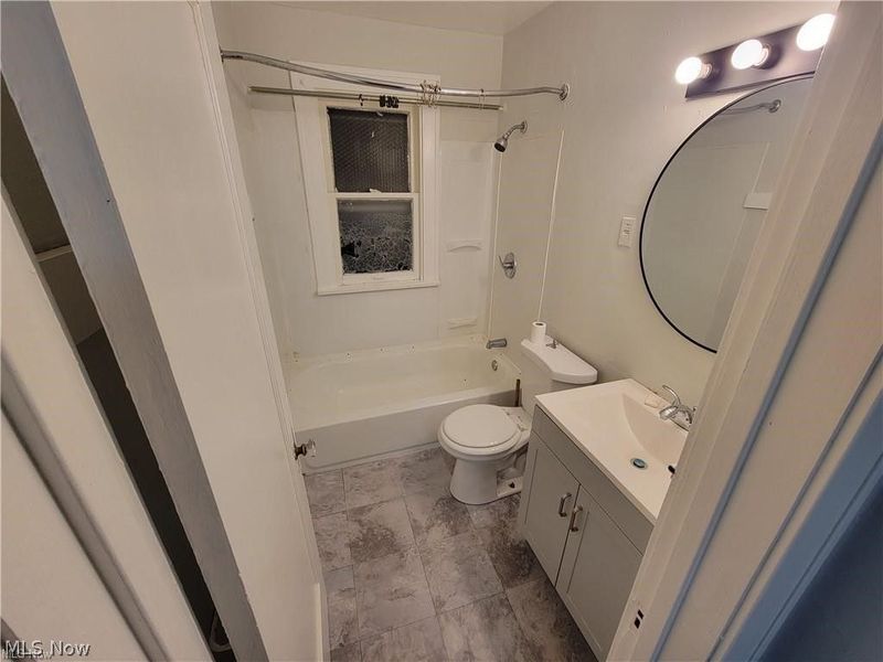 12701 Angelus Avenue, Cleveland, OH 44105 Photo 9