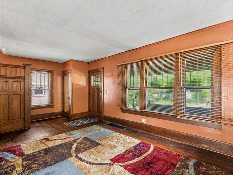 130 E Oak Street, Kent, OH 44240 Photo 9