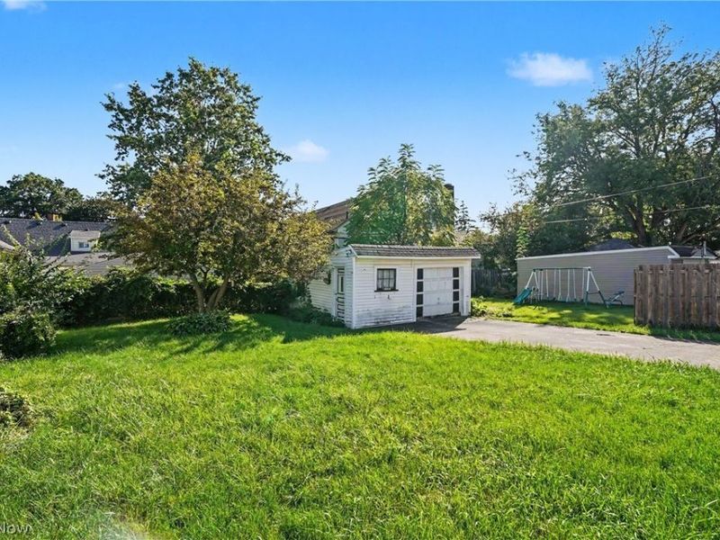 4119 Biddulph Avenue, Cleveland, OH 44109 Photo 32