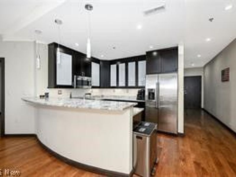 701 W Lakeside Avenue, Unit 608, Cleveland, OH 44113 Photo 4