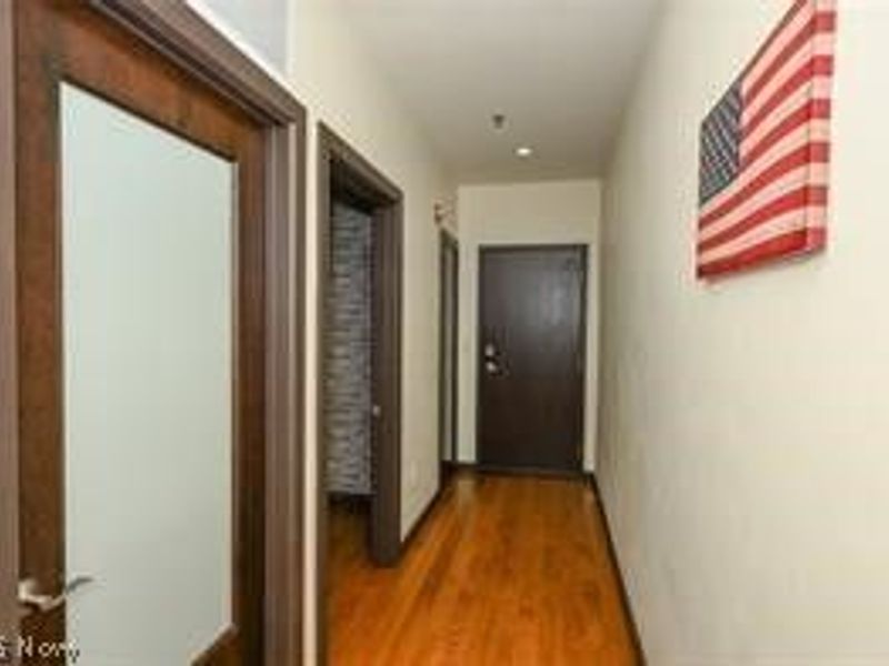 701 W Lakeside Avenue, Unit 608, Cleveland, OH 44113 Photo 9