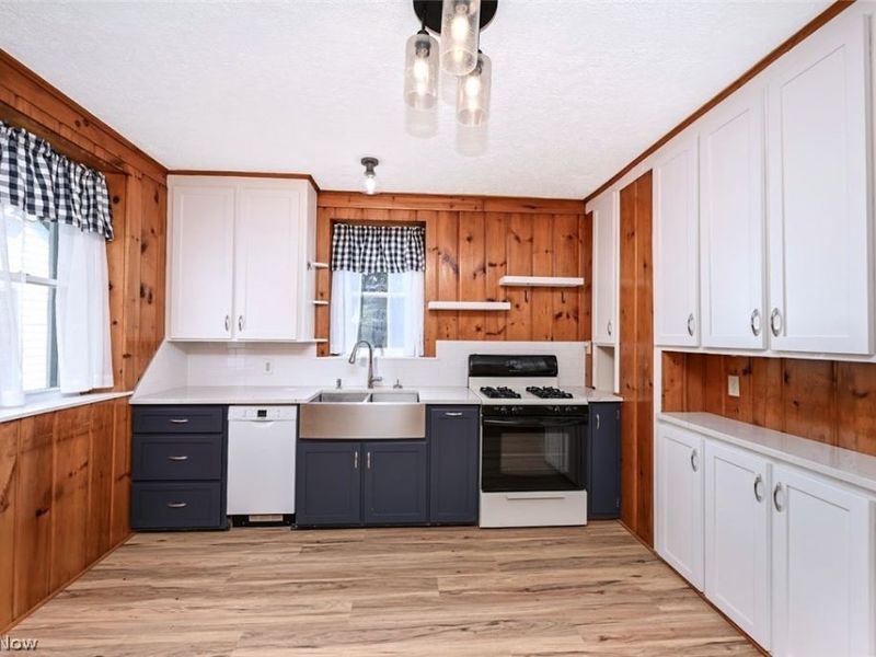 2559 Raber Road, Uniontown, OH 44685 Photo 19