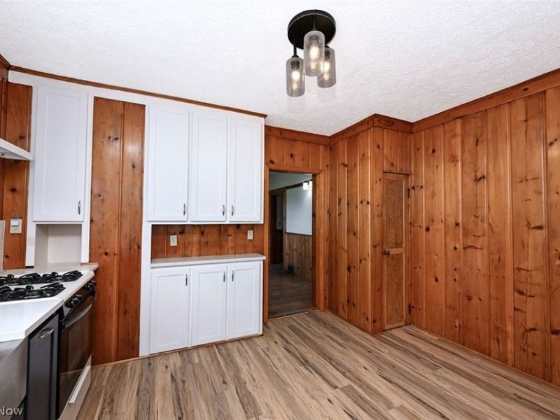 2559 Raber Road, Uniontown, OH 44685 Photo 21