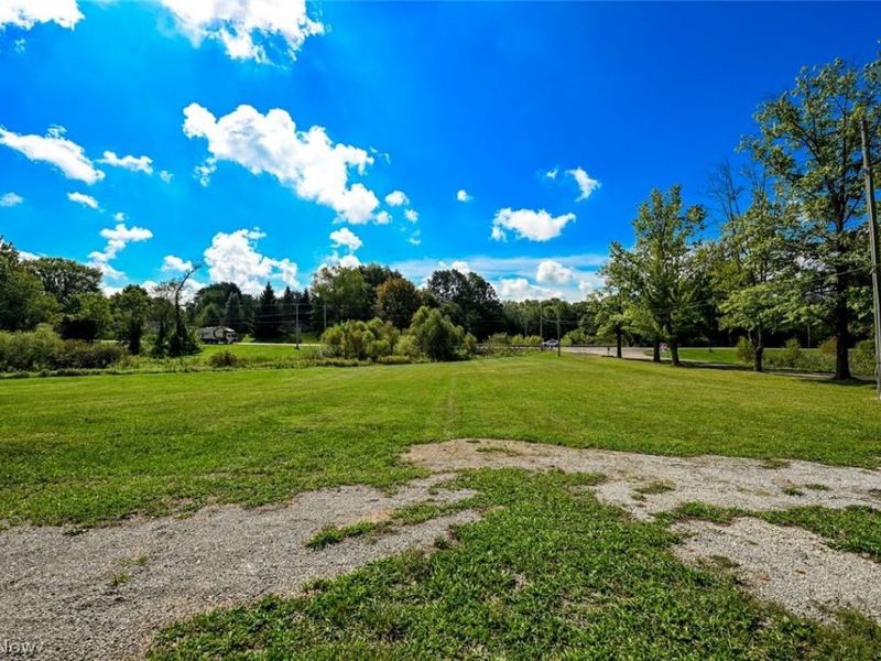 2559 Raber Road, Uniontown, OH 44685 Photo 40