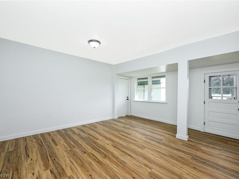 2559 Raber Road, Uniontown, OH 44685 Photo 7