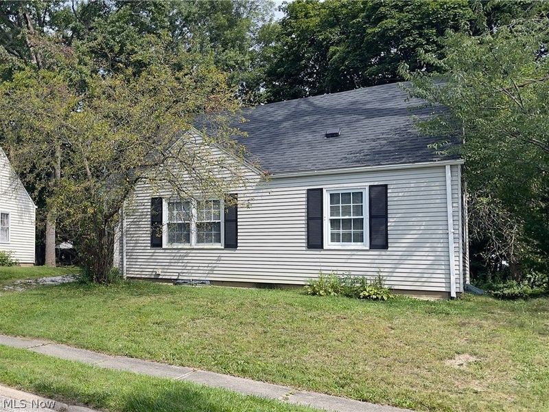 1731 Thornapple Avenue, Akron, OH 44301 Photo 1