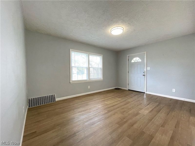 1731 Thornapple Avenue, Akron, OH 44301 Photo 2