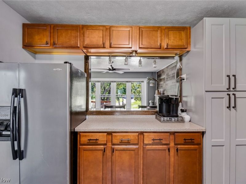 3595 Dauphin Drive NE, Canton, OH 44721 Photo 10