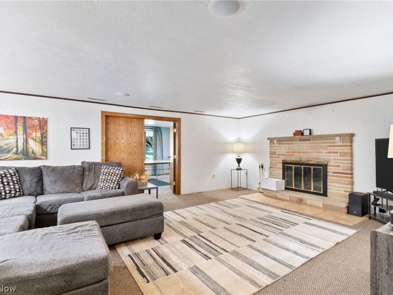 3595 Dauphin Drive NE, Canton, OH 44721 Photo 13