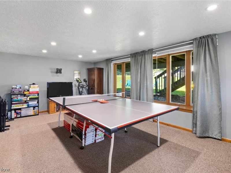 3595 Dauphin Drive NE, Canton, OH 44721 Photo 16