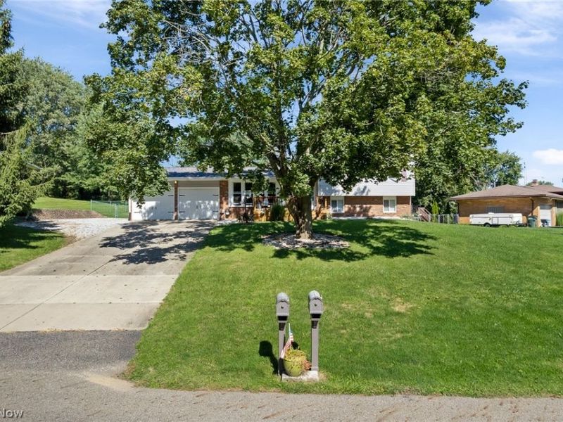 3595 Dauphin Drive NE, Canton, OH 44721 Photo 36