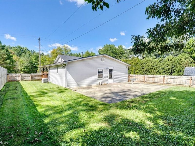 259 NE River Road, Lake Milton, OH 44429 Photo 10