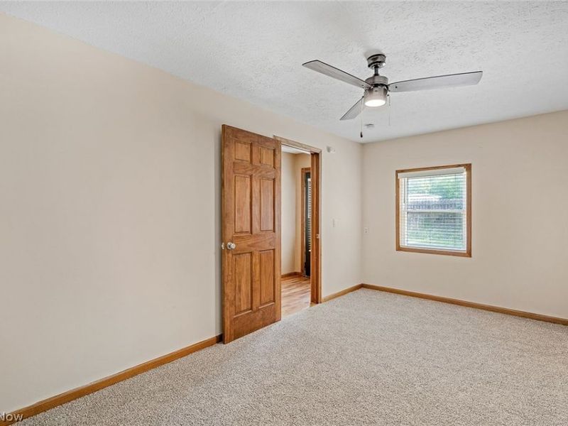 259 NE River Road, Lake Milton, OH 44429 Photo 31