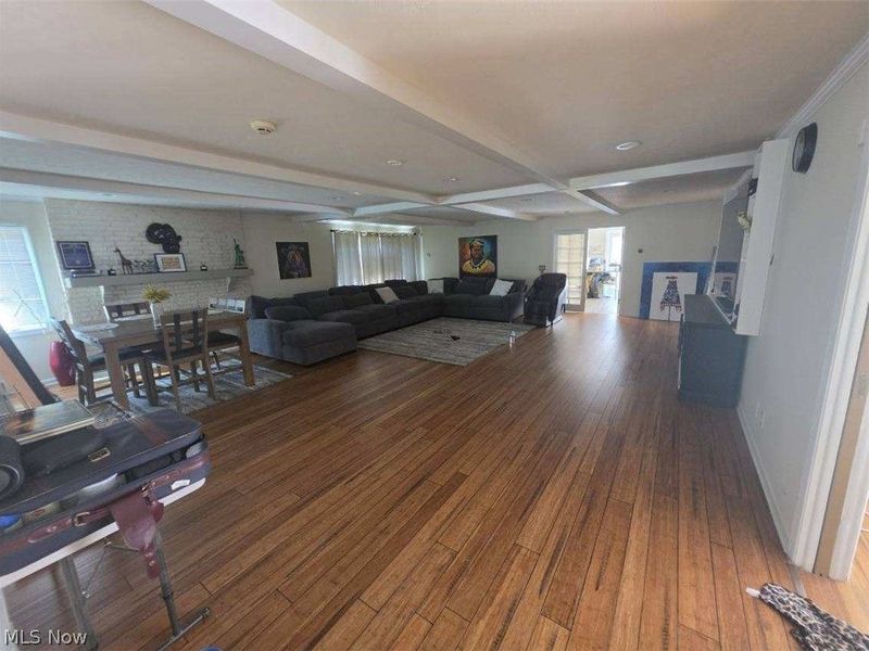 24750 S Woodland Road, Beachwood, OH 44122 Photo 4