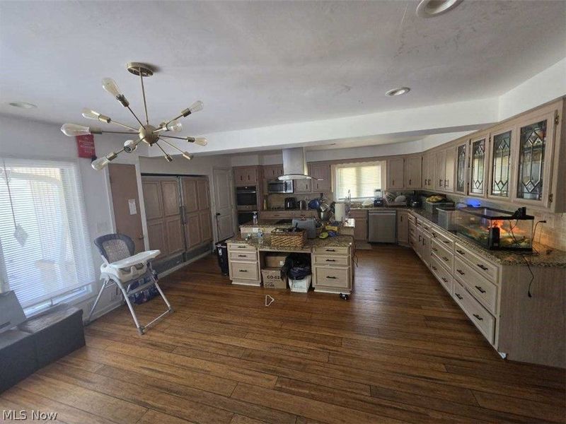 24750 S Woodland Road, Beachwood, OH 44122 Photo 7