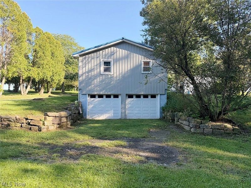 10182 Andora Road NE, East Rochester, OH 44625 Photo 27