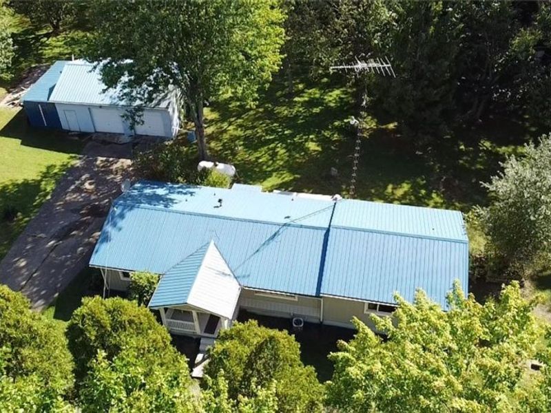 10182 Andora Road NE, East Rochester, OH 44625 Photo 3