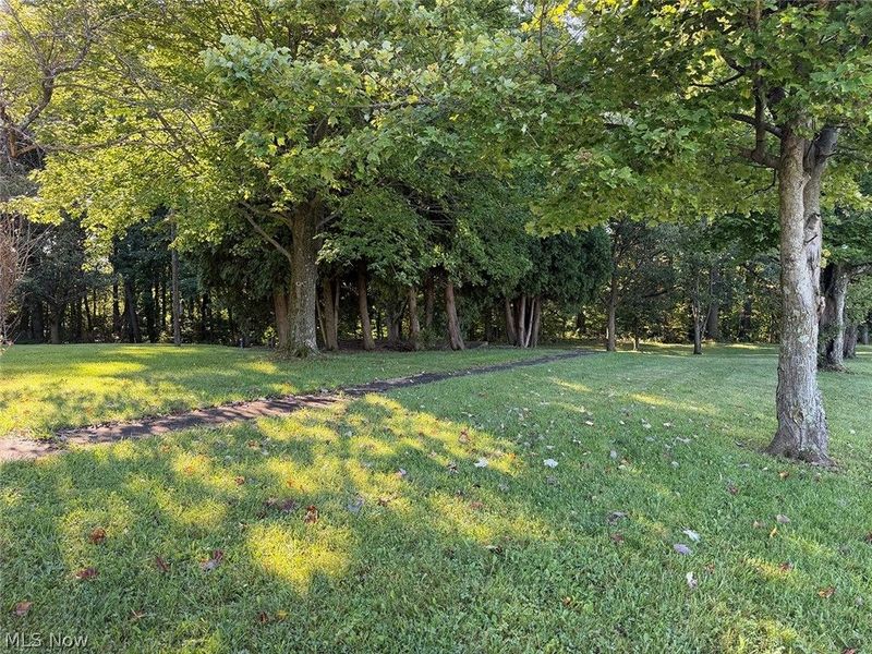 10182 Andora Road NE, East Rochester, OH 44625 Photo 32