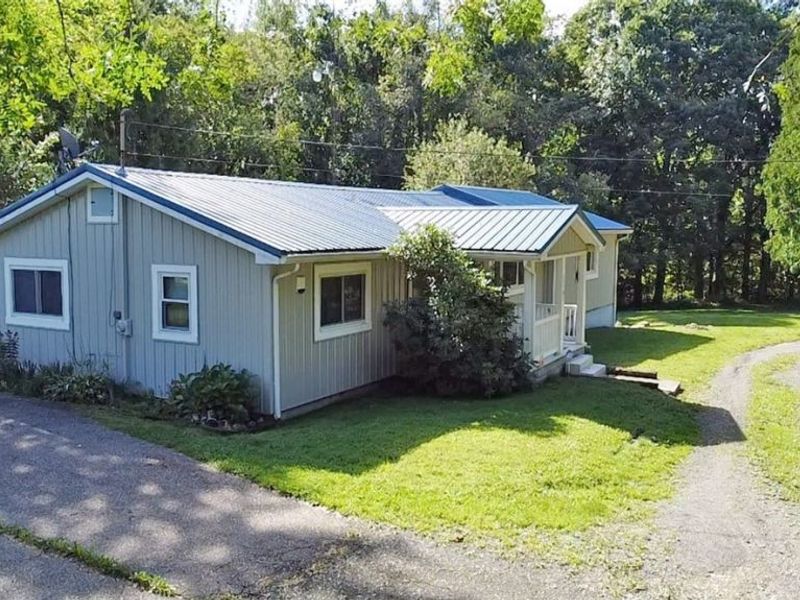 10182 Andora Road NE, East Rochester, OH 44625 Photo 5