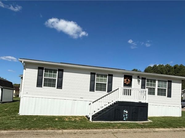 11608 NE 4th Street , Magnolia, OH 44643
