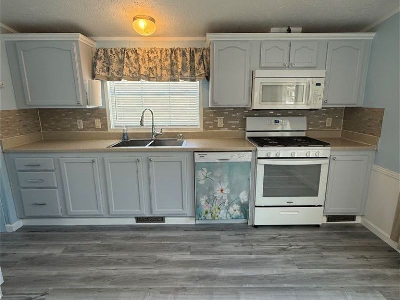 11608 NE 4th Street, Magnolia, OH 44643 Photo 16