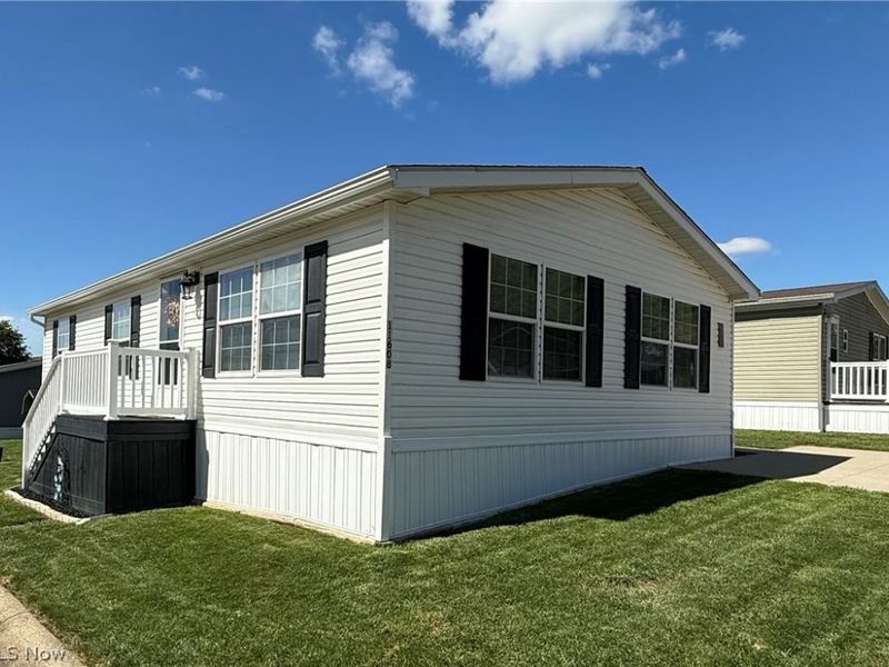 11608 NE 4th Street, Magnolia, OH 44643 Photo 5