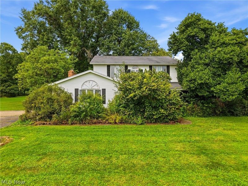11225 Freshley Avenue NE, Alliance, OH 44601 Photo 1