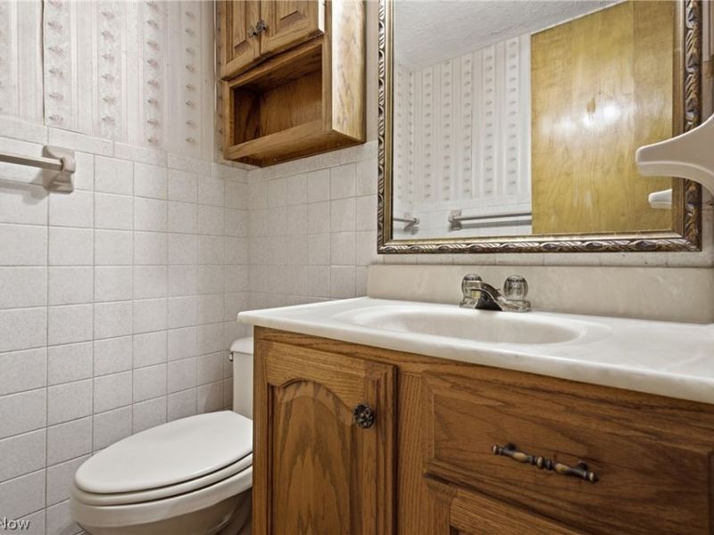 11225 Freshley Avenue NE, Alliance, OH 44601 Photo 24