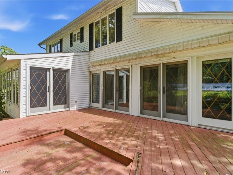 11225 Freshley Avenue NE, Alliance, OH 44601 Photo 5