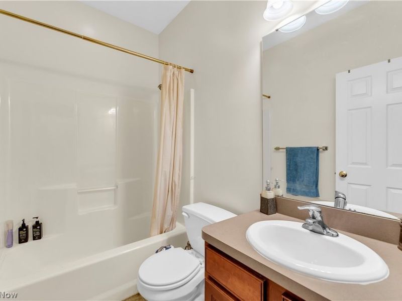 4201 Brooks Court , Lorain, OH 44053 Photo 27
